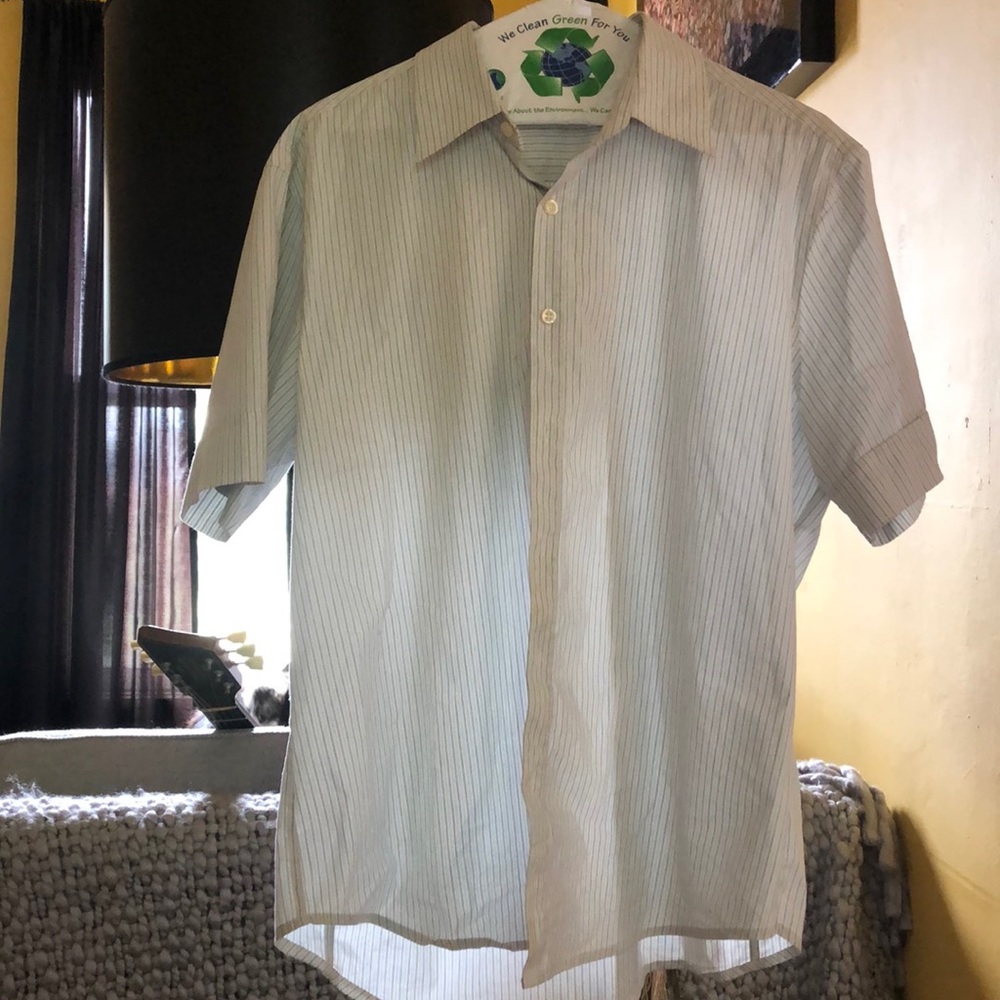 Theory short sleeve shirt. Size medium.
